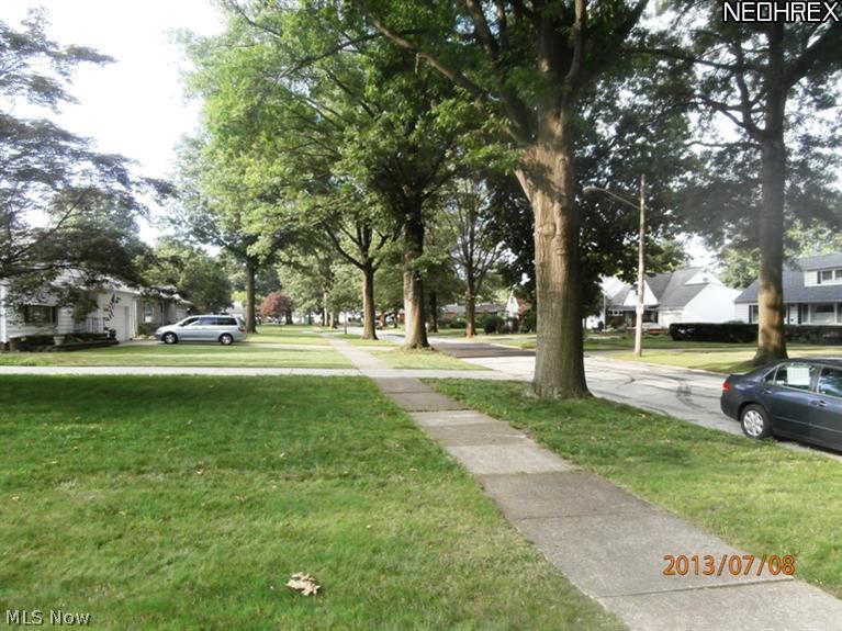 1143 Haverston Road Lyndhurst, OH 44124 - Photo 15 of 15