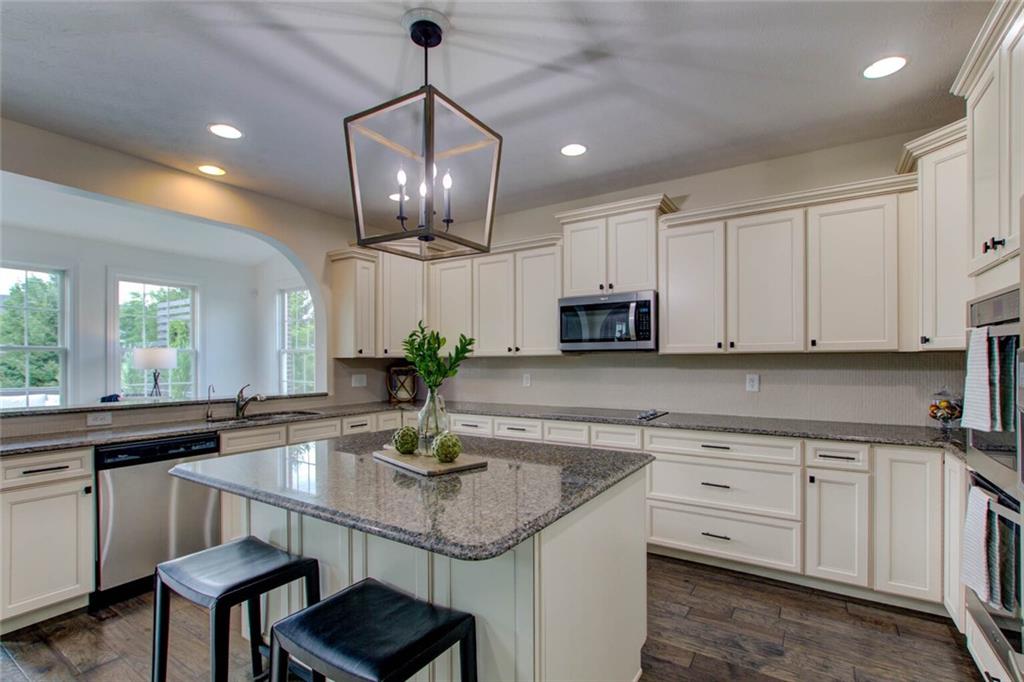6176 Roxburgh Place Noblesville, IN 46062 - Photo 13 of 28 Gallery Image 13