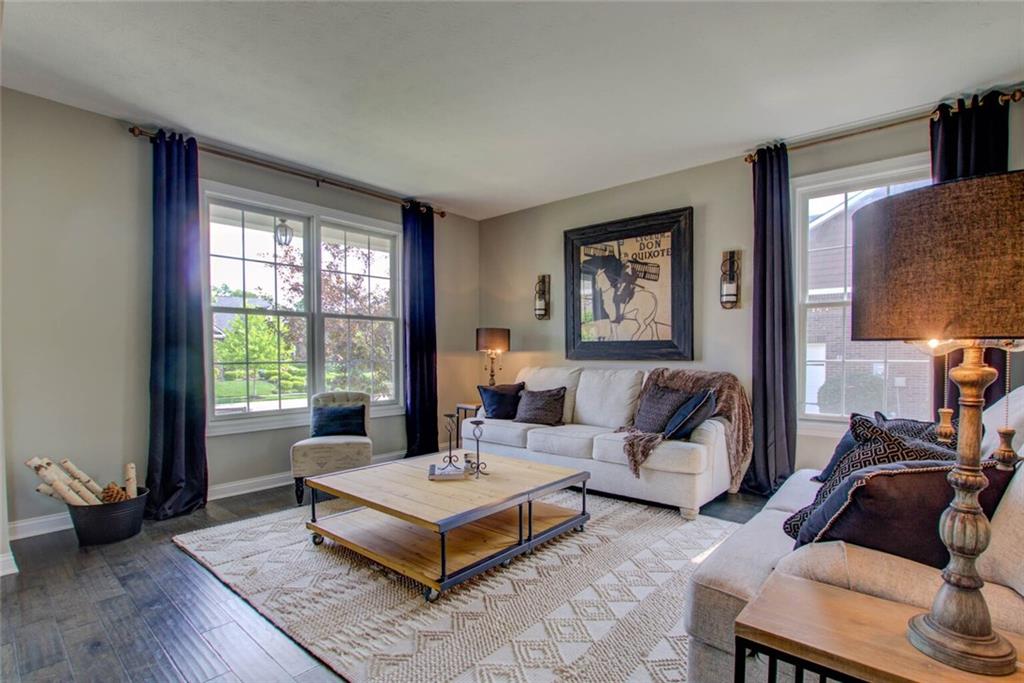 6176 Roxburgh Place Noblesville, IN 46062 - Photo 4 of 28 Gallery Image 4