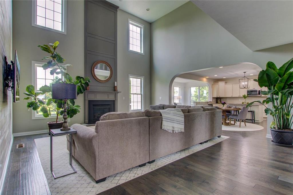 6176 Roxburgh Place Noblesville, IN 46062 - Photo 8 of 28 Gallery Image 8