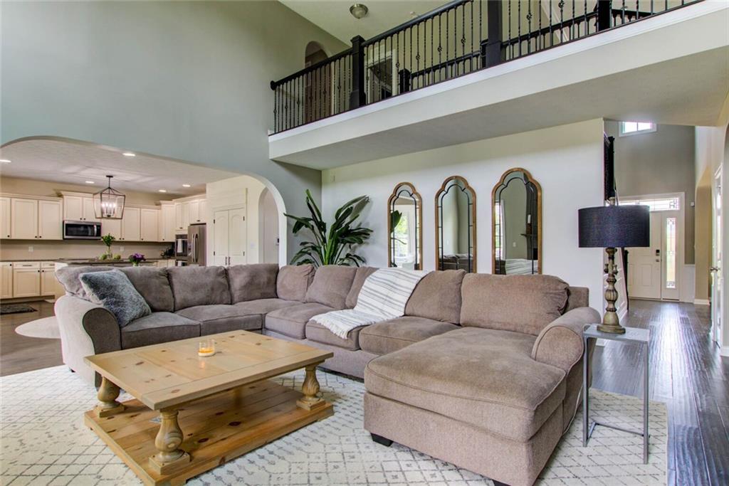 6176 Roxburgh Place Noblesville, IN 46062 - Photo 10 of 28 Gallery Image 10