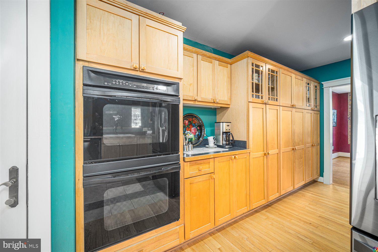 32 Manse Road Fredericksburg, VA 22406 - Photo 9 of 54 Double oven and tons of cabinetry.
