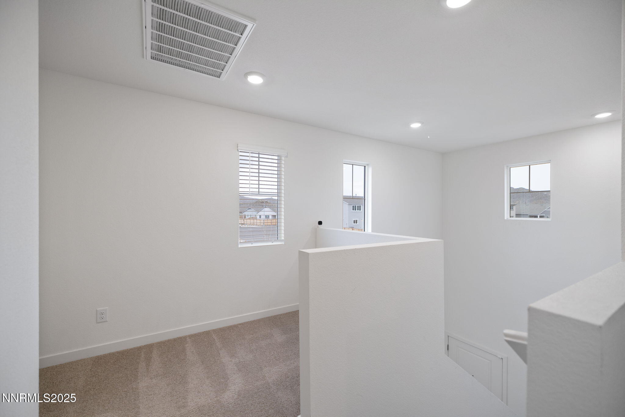 7701 Wandering Way Reno, NV 89506 - Photo 13 of 30 13-web-or-mls-IMG_4248