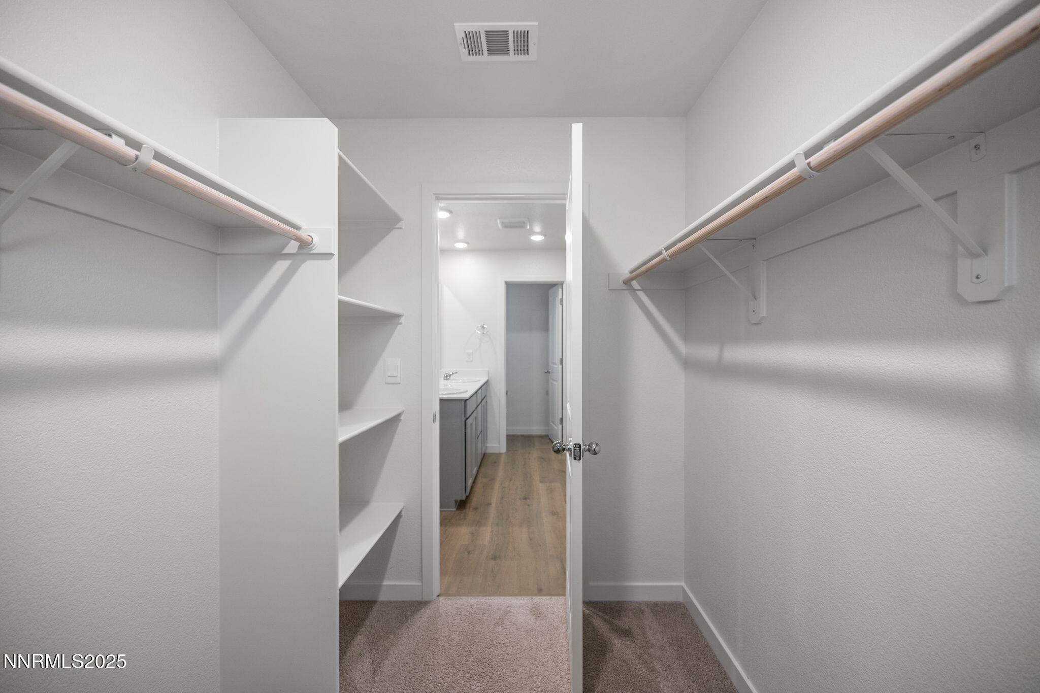 7701 Wandering Way Reno, NV 89506 - Photo 16 of 30 16-web-or-mls-IMG_4279