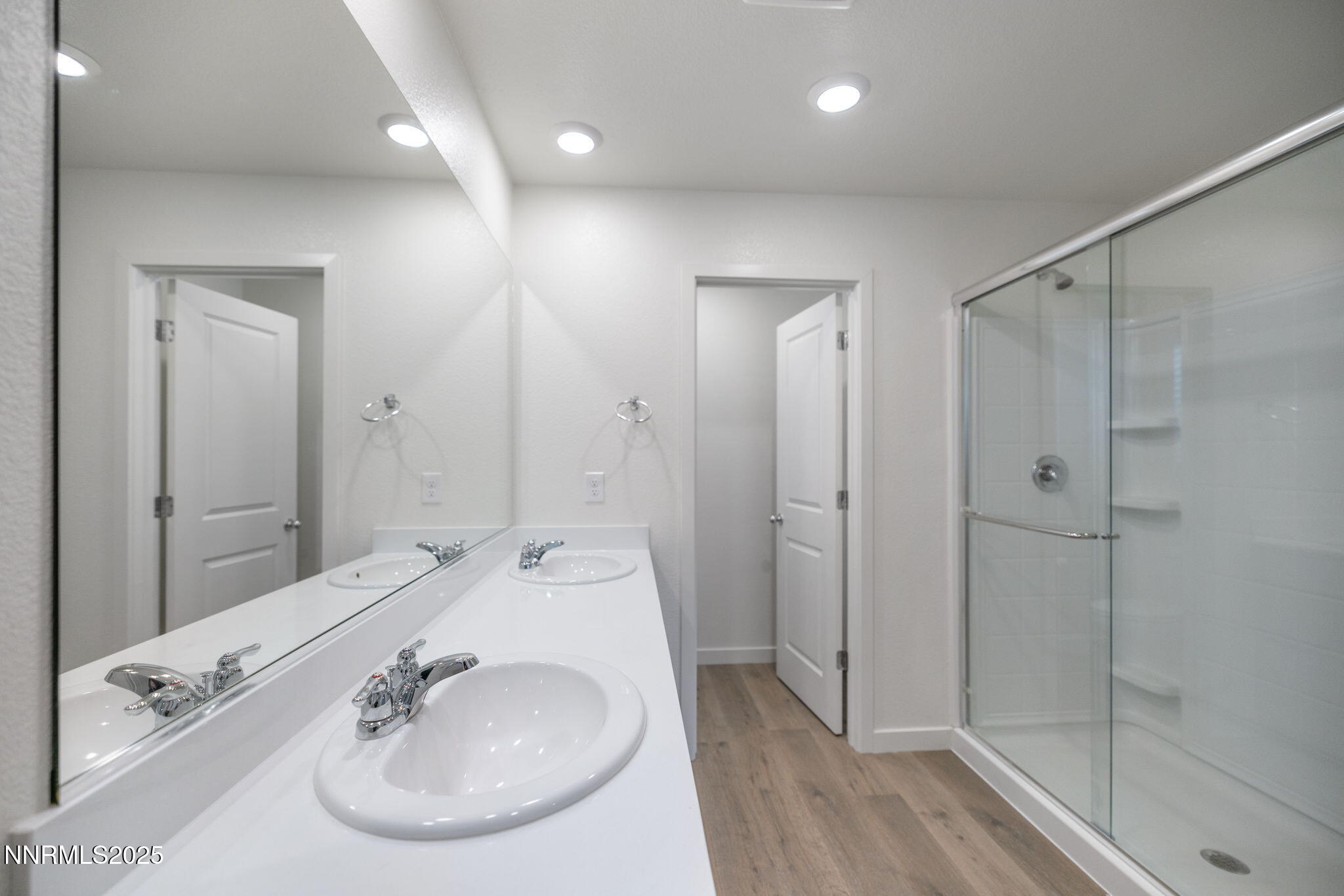 7701 Wandering Way Reno, NV 89506 - Photo 17 of 30 17-web-or-mls-IMG_4284