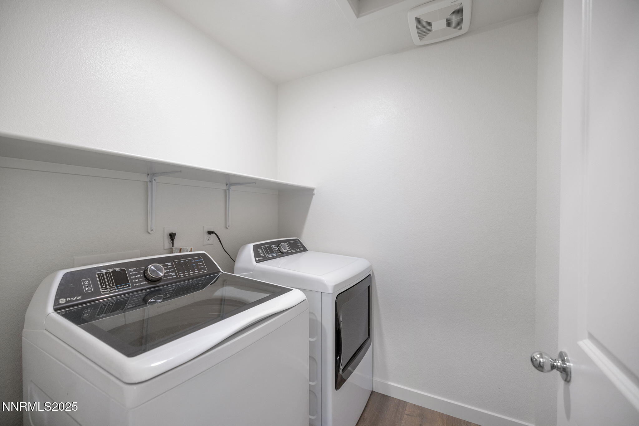 7701 Wandering Way Reno, NV 89506 - Photo 23 of 30 23-web-or-mls-IMG_4314