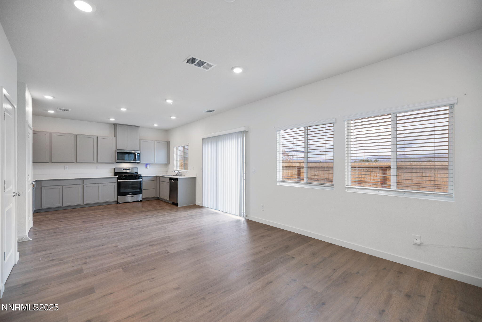 7701 Wandering Way Reno, NV 89506 - Photo 5 of 30 5-web-or-mls-IMG_4173