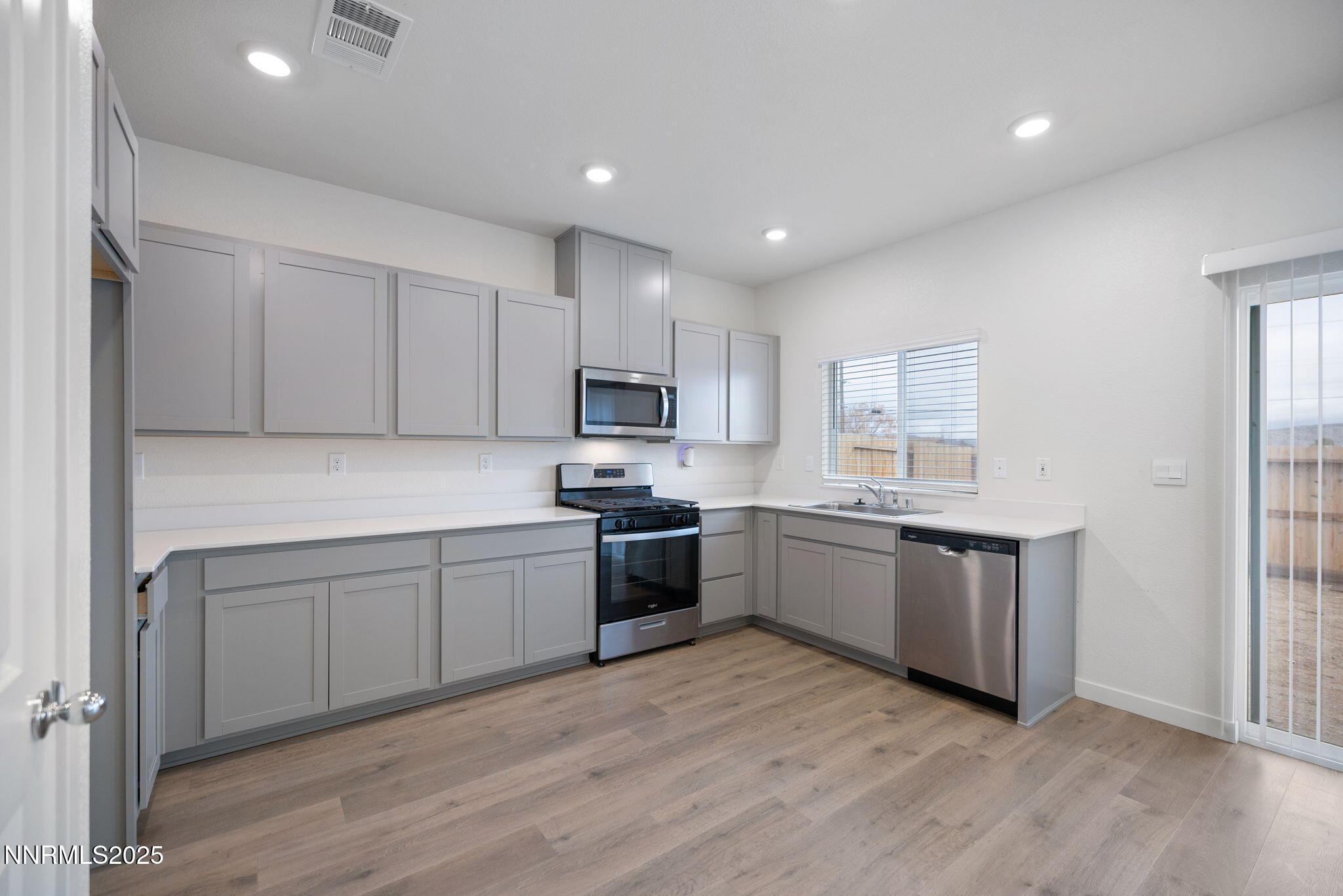 7701 Wandering Way Reno, NV 89506 - Photo 9 of 30 9-web-or-mls-IMG_4199