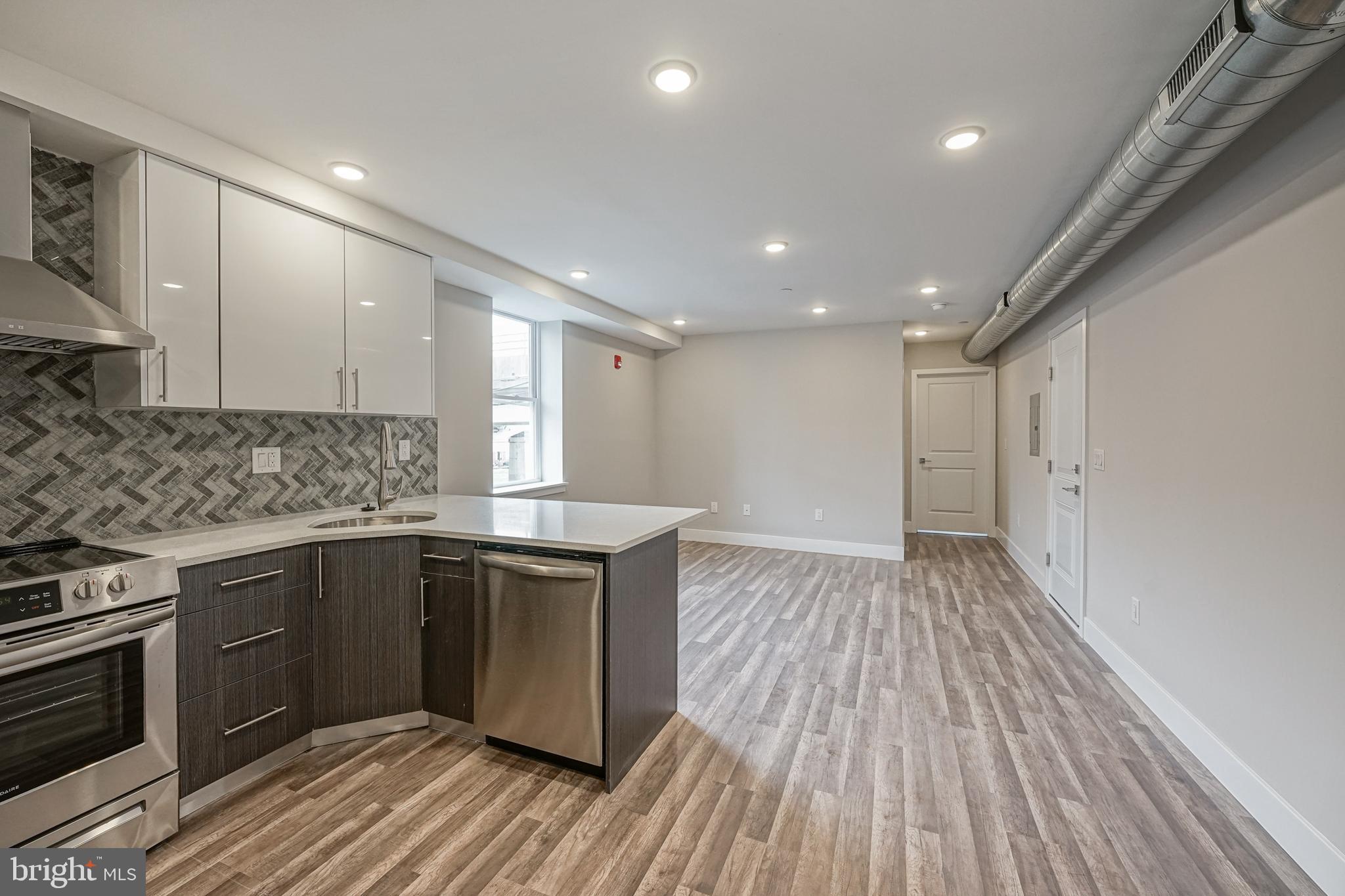 1070 North Front Street, Unit B Philadelphia, PA 19123 - Photo 3 of 13