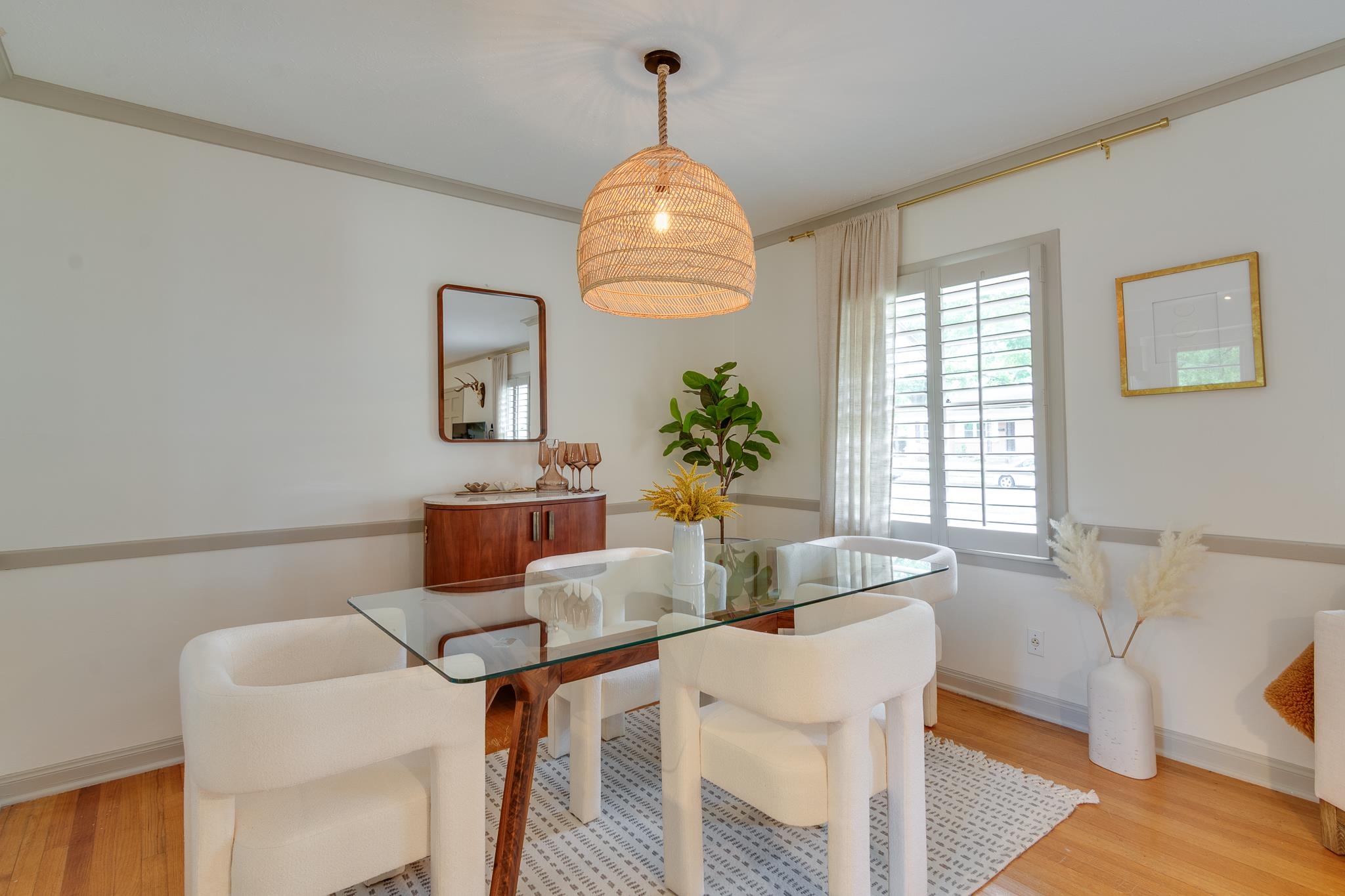 4952 Mockingbird Lane Memphis, TN 38117 - Photo 11 of 28 a dining room with furniture and window