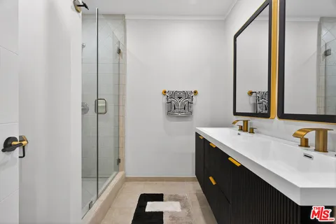 $1,250,000 | 22217 Ybarra Road, Woodland Hills, CA 91364