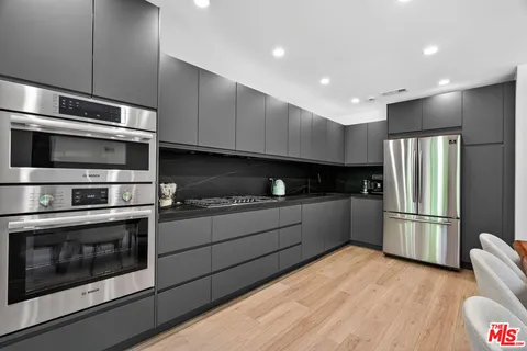 $1,250,000 | 22217 Ybarra Road, Woodland Hills, CA 91364