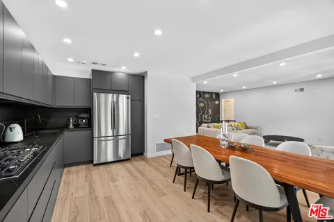 $1,250,000 | 22217 Ybarra Road, Woodland Hills, CA 91364