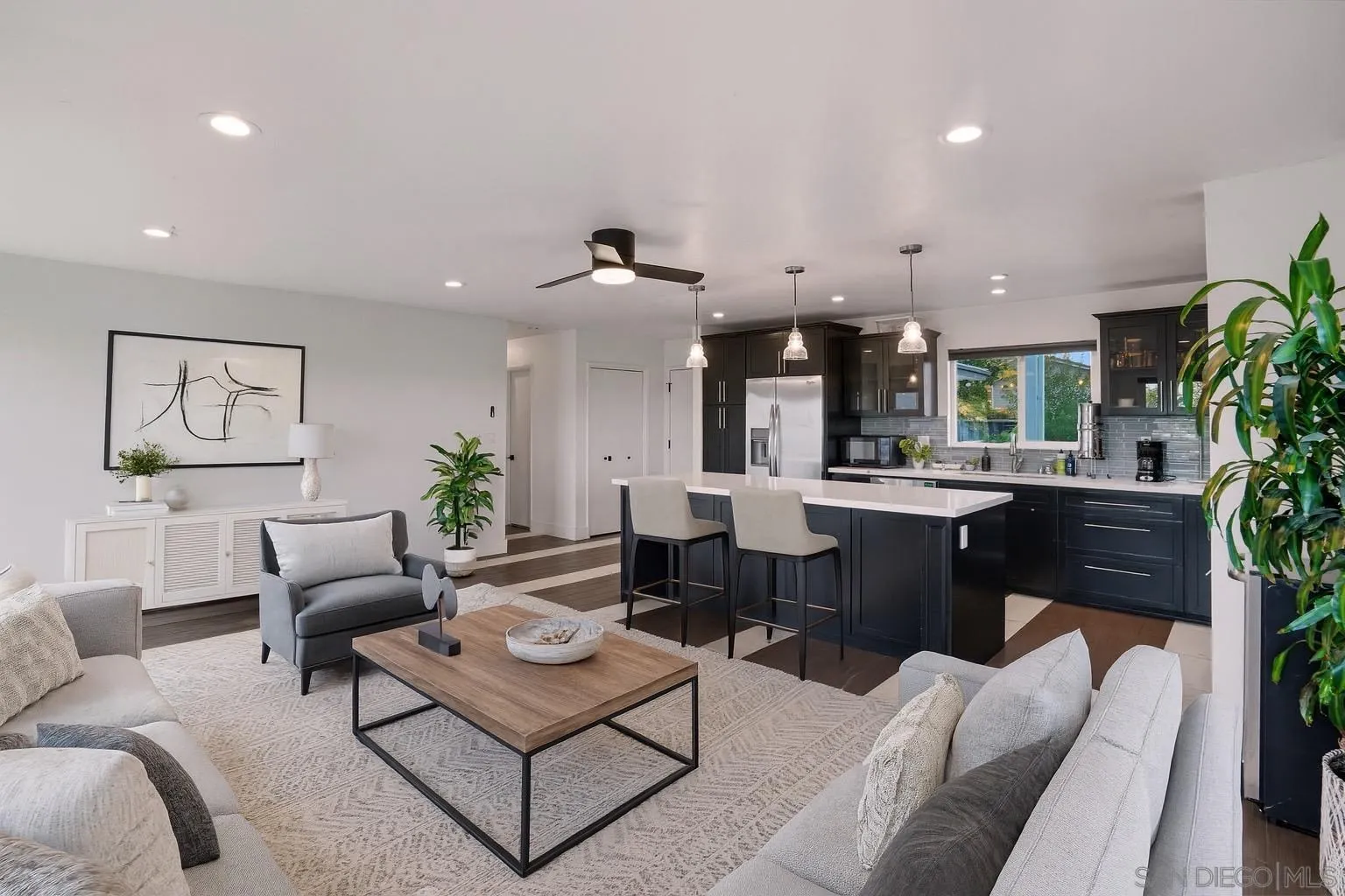 720 West Fig Street Fallbrook, CA 92028 - Photo 3 of 12