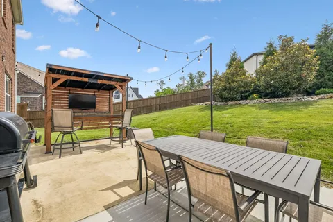 $725,000 | 118 Manor Way, Hendersonville, TN 37075