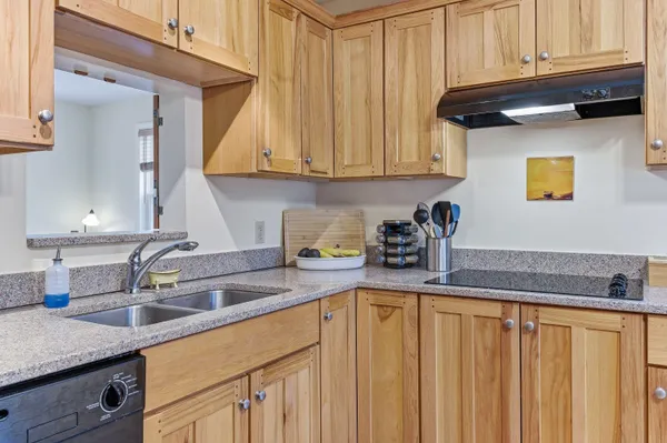 $385,000 | 60 Pine Hill Road South, Unit 318, Ogunquit, ME 03907
