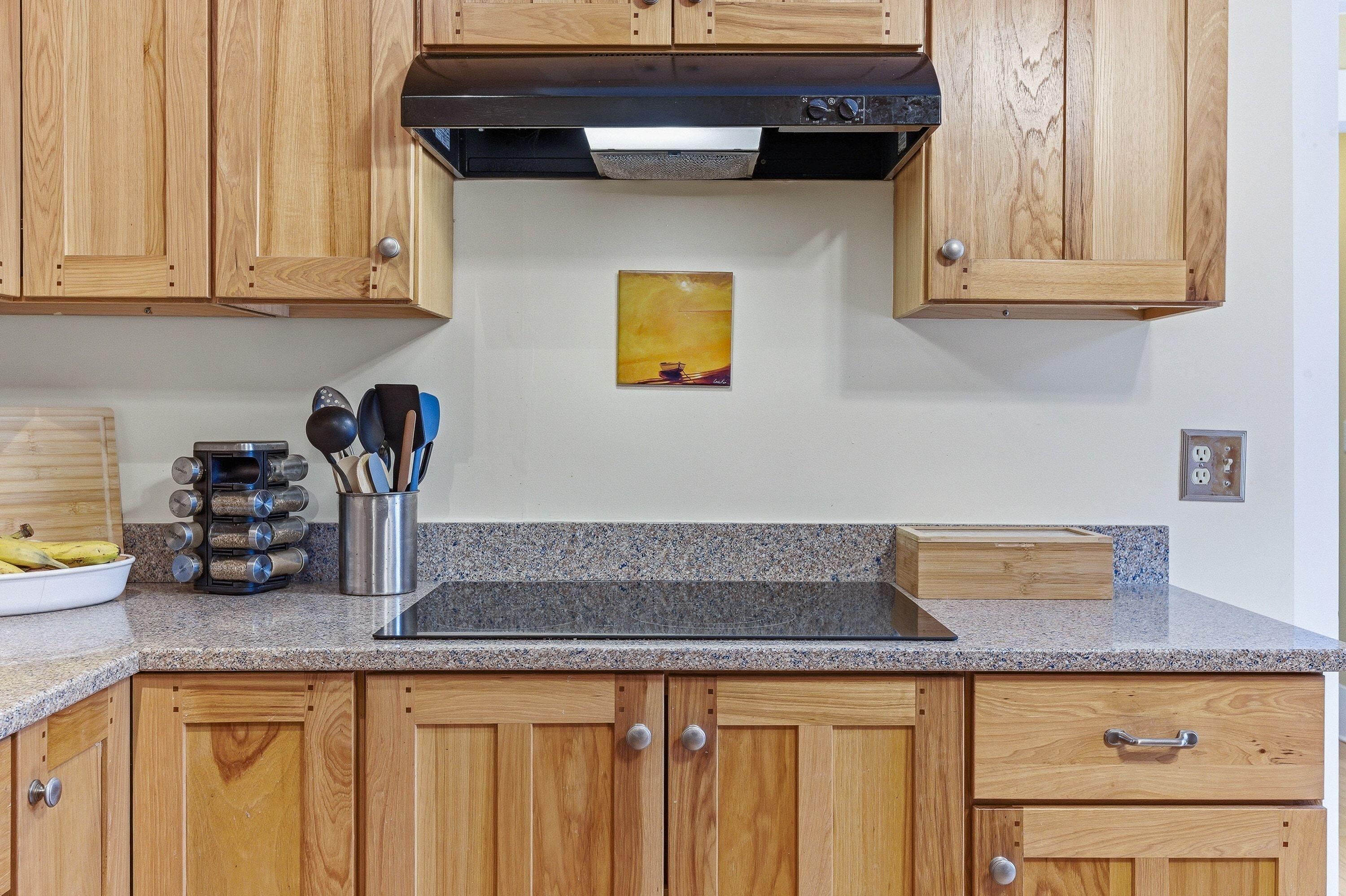 60 Pine Hill Road South, Unit 318 Ogunquit, ME 03907 - Photo 8 of 29 Neat cooking area