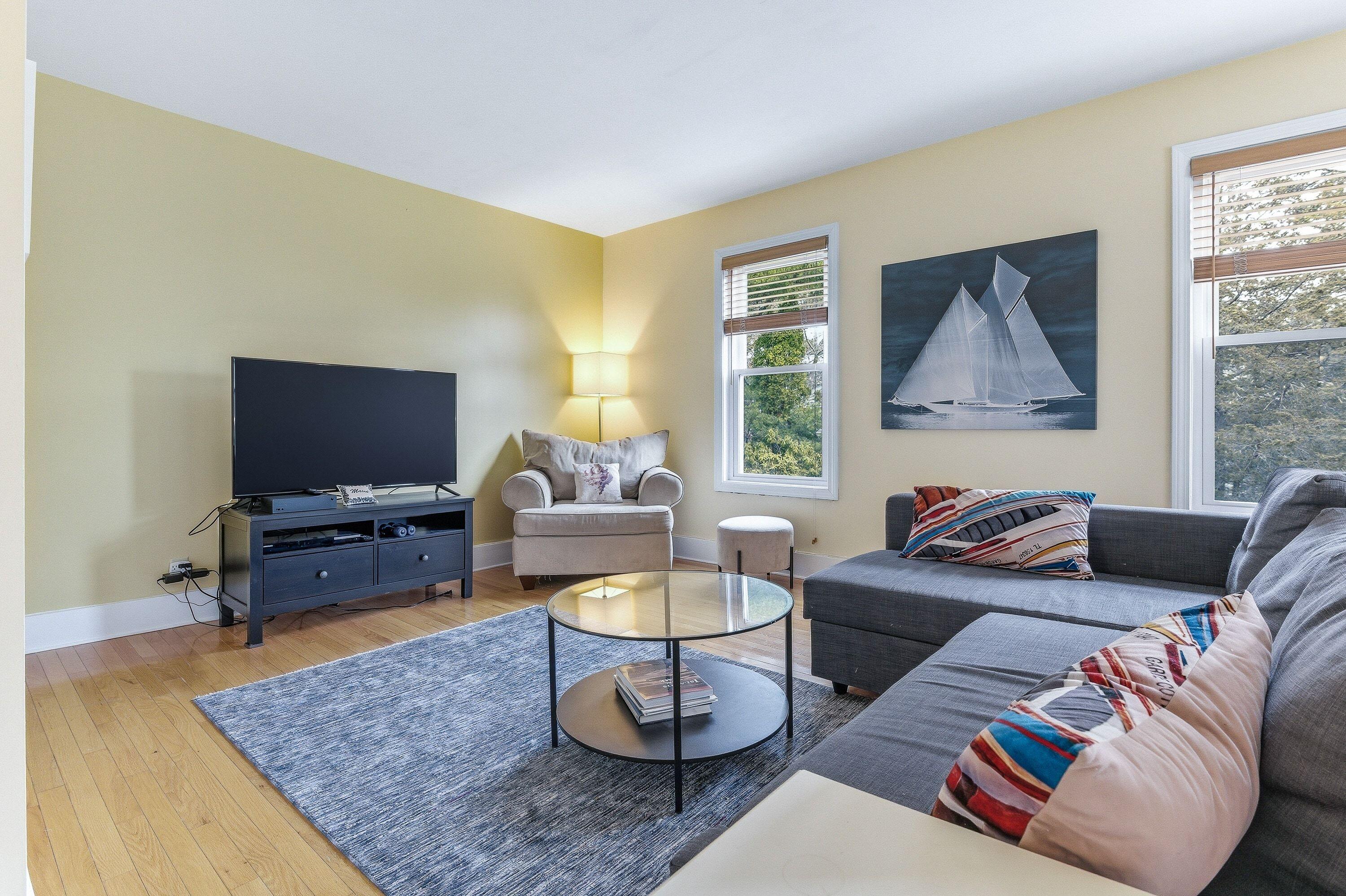 60 Pine Hill Road South, Unit 318 Ogunquit, ME 03907 - Photo 10 of 29 Spacious living room