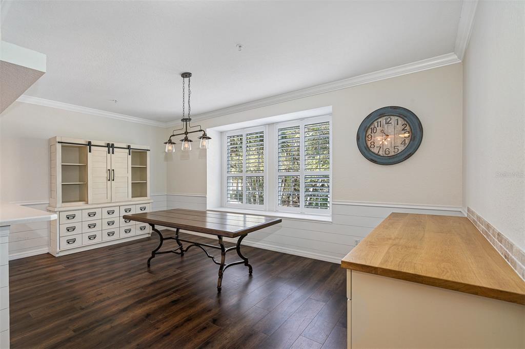 1381 Curlew Road Dunedin, FL 34698 - Photo 10 of 37