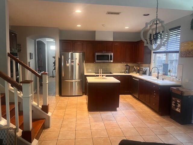 19 Lyreleaf Place Spring, TX 77382 - Photo 3 of 18