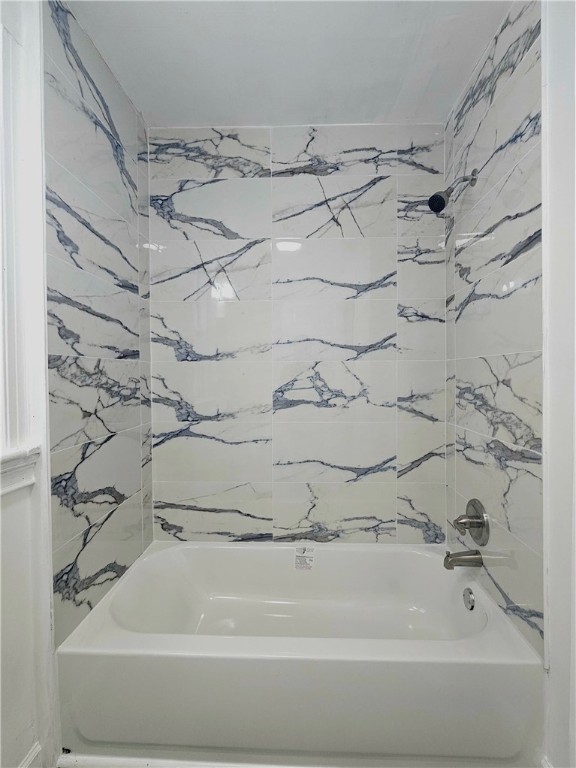 823 Jay Street Rochester, NY 14611 - Photo 11 of 26 1st Floor Full Bath