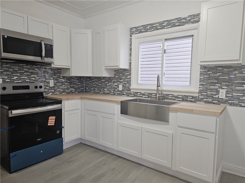 823 Jay Street Rochester, NY 14611 - Photo 4 of 26 Kitchen