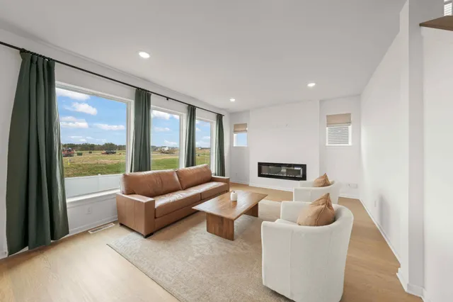 $539,900 | 14916 Ardgillan Road, Rosemount, MN 55068