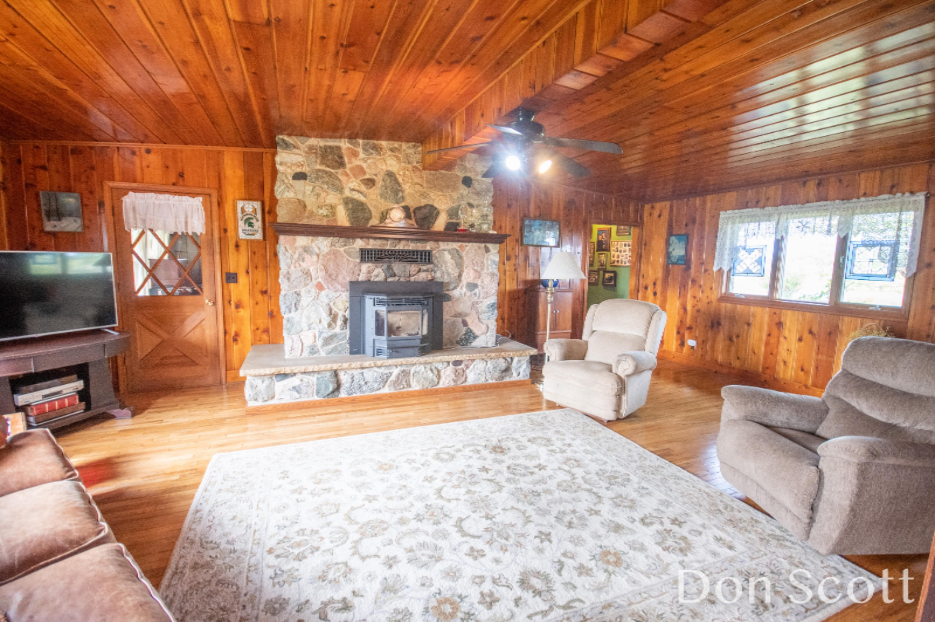 10511 Heights Ravenna Road Ravenna, MI 49451 - Photo 5 of 27 KMH_3761