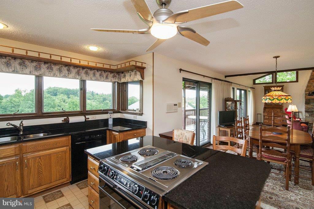8504 Edgewood Church Road Frederick, MD 21702 - Photo 10 of 30 Kitchen