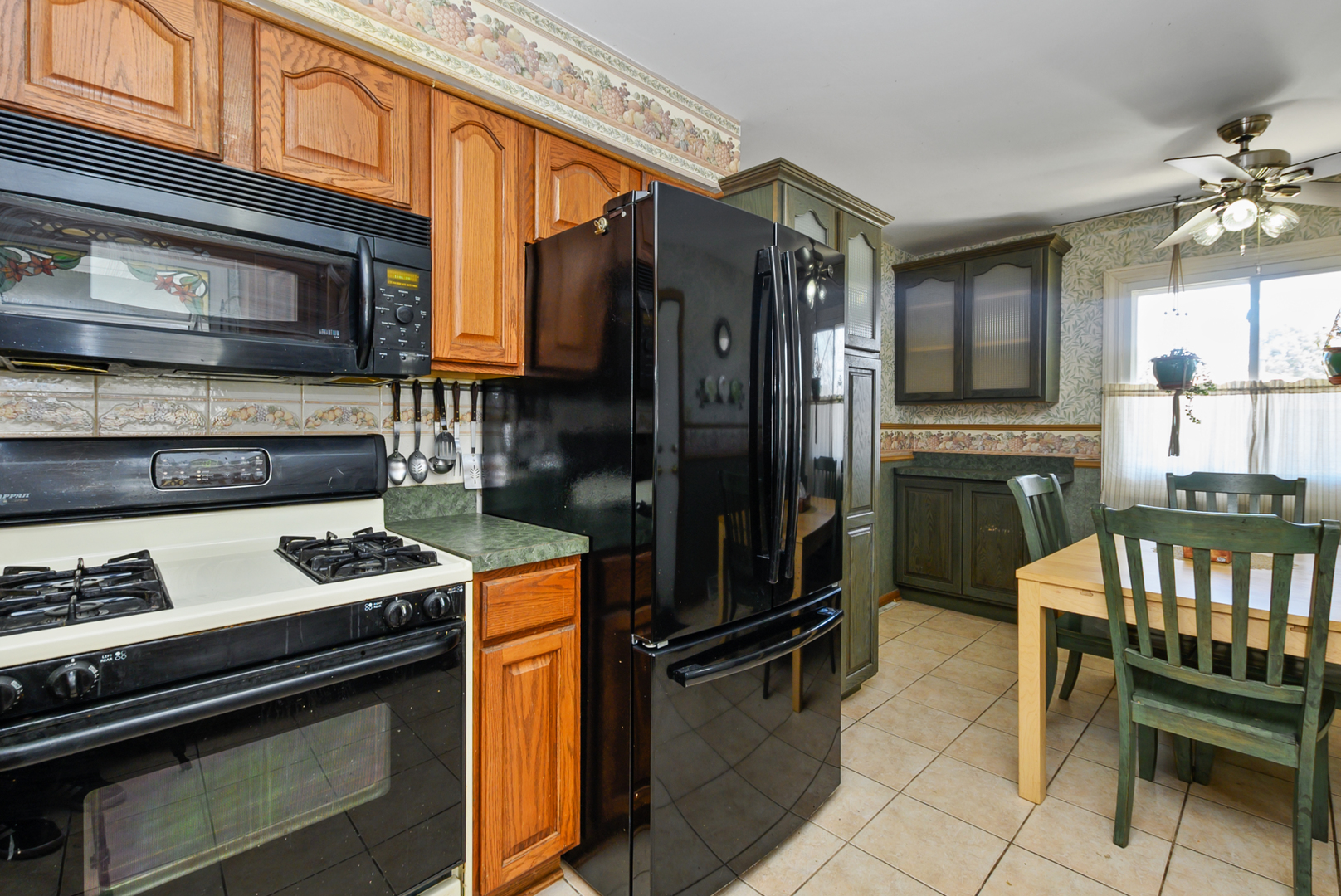 15120 Springfield Avenue Midlothian, IL 60445 - Photo 7 of 20