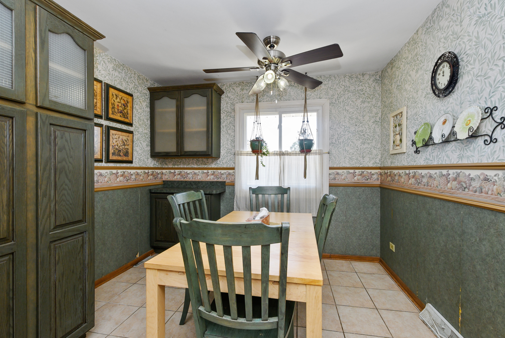 15120 Springfield Avenue Midlothian, IL 60445 - Photo 8 of 20