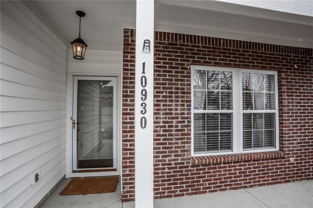 10930 Roundtree Road Fishers, IN 46037 - Photo 3 of 29 Gallery Image 3