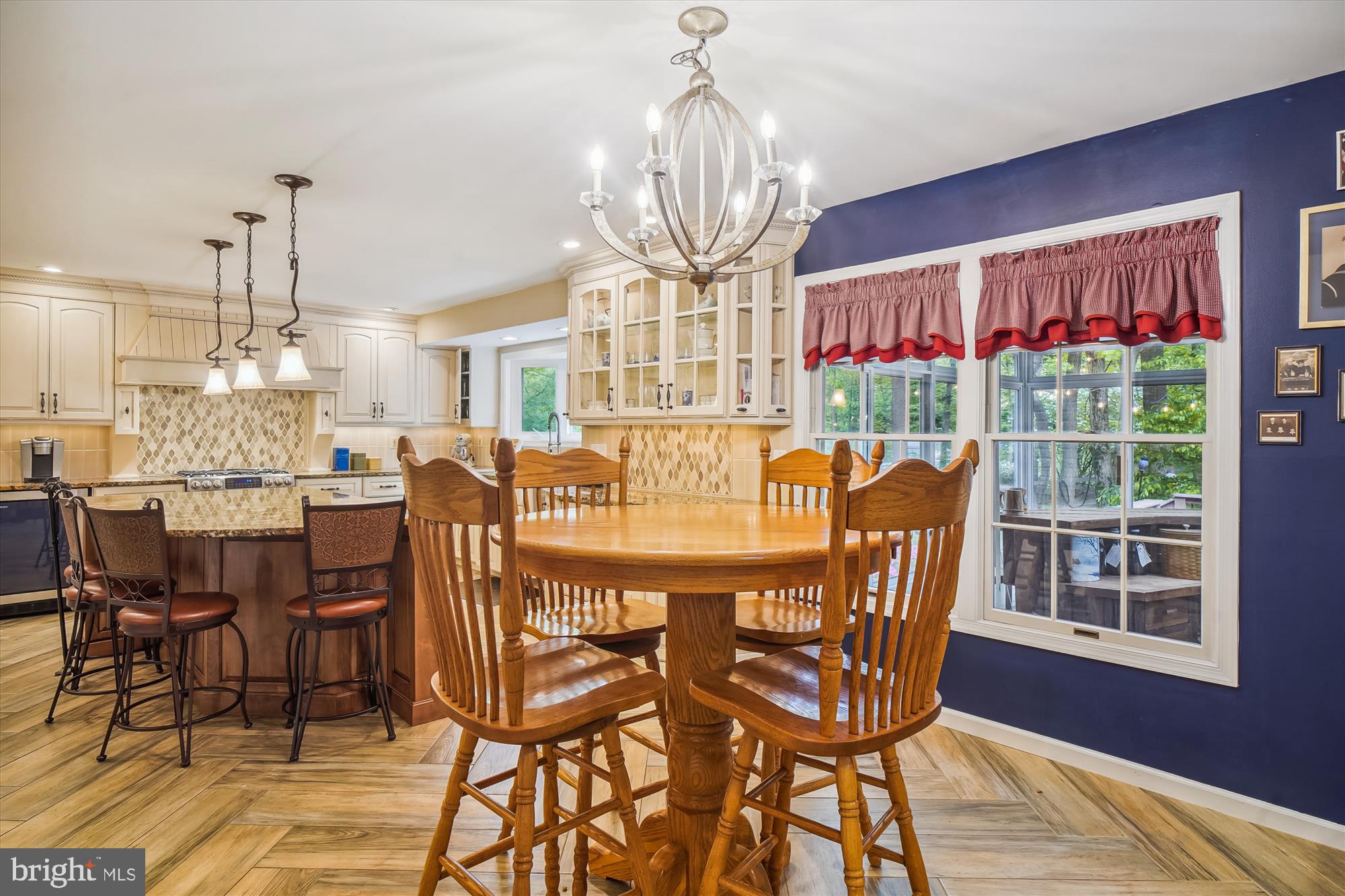 24709 Kings Valley Road Damascus, MD 20872 - Photo 27 of 110 Breakfast Area