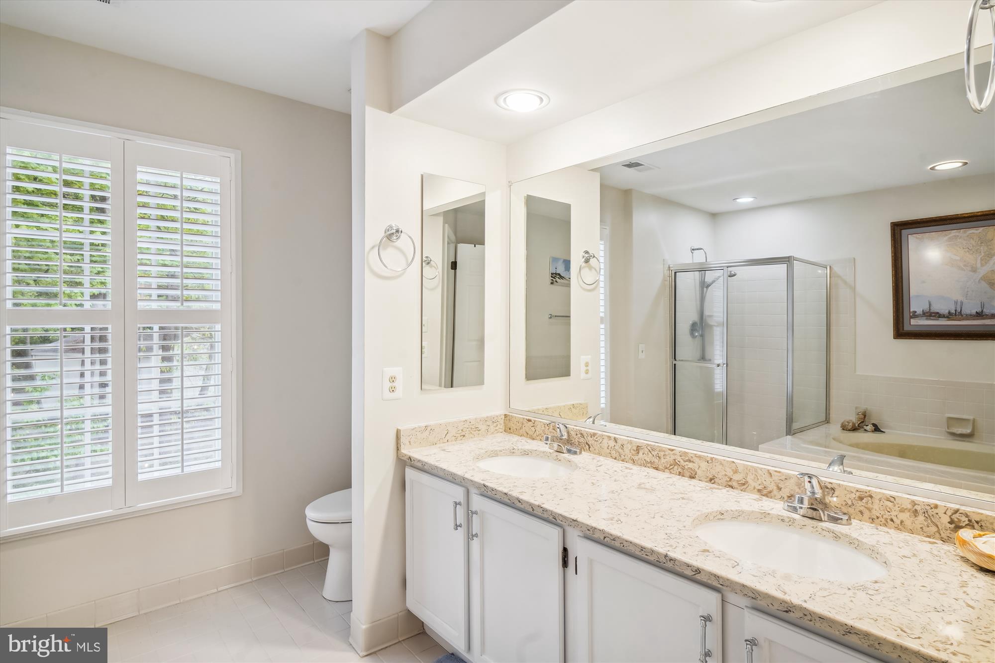 24709 Kings Valley Road Damascus, MD 20872 - Photo 38 of 110 Upper Level Primary Bathroom
