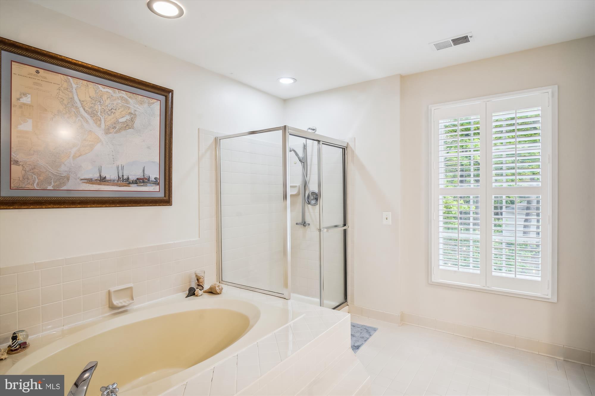 24709 Kings Valley Road Damascus, MD 20872 - Photo 41 of 110 Upper Level Primary Bathroom