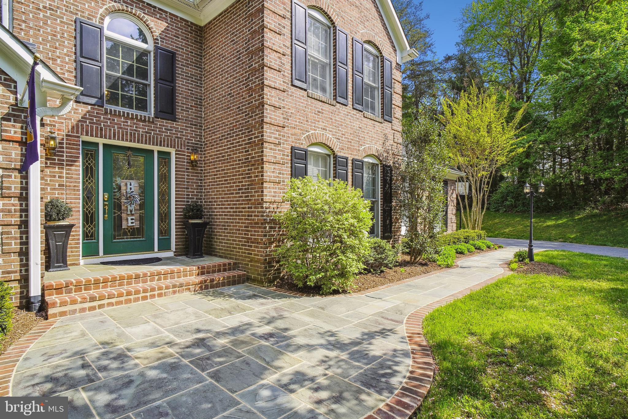 24709 Kings Valley Road Damascus, MD 20872 - Photo 5 of 110 Custom flagstone/brick walkway