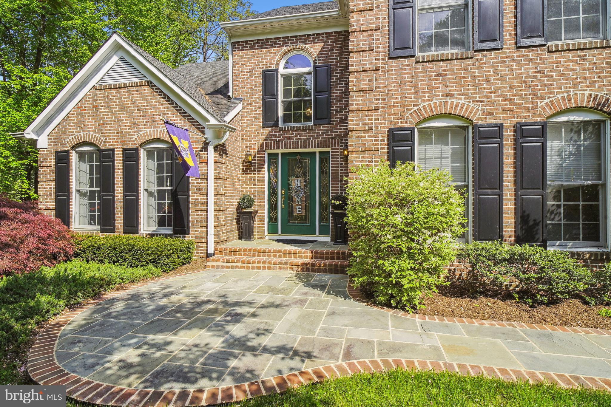 24709 Kings Valley Road Damascus, MD 20872 - Photo 6 of 110 Custom flagstone/brick walkway