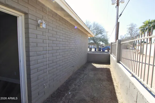 a view of a pathway along a building