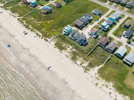 $519,000 | 128 Mar Vista Court, Surfside Beach, TX 77541