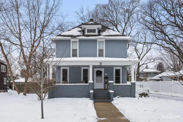$309,900 | 44 Monroe Street, Elgin, IL 60123