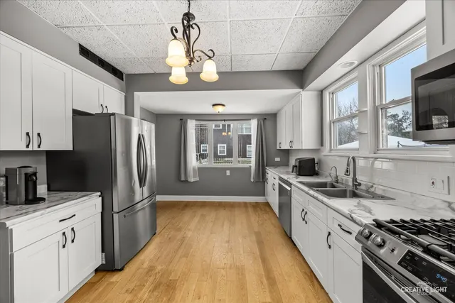 $309,900 | 44 Monroe Street, Elgin, IL 60123