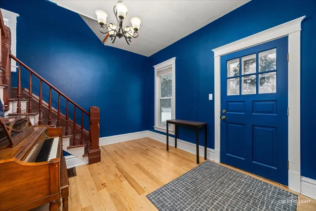 $309,900 | 44 Monroe Street, Elgin, IL 60123