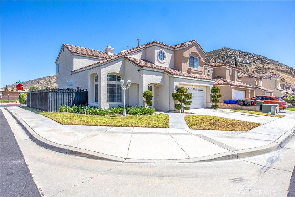 11453 Plane Tree Road Fontana, CA 92337 - Photo 2 of 40