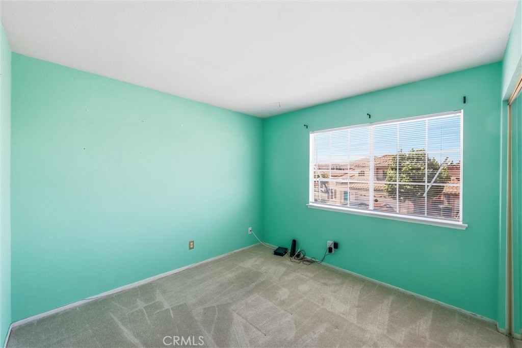 11453 Plane Tree Road Fontana, CA 92337 - Photo 28 of 40
