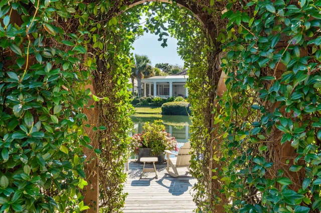 $4,950,000 | 3167 Club Drive, Miramar Beach, FL 32550