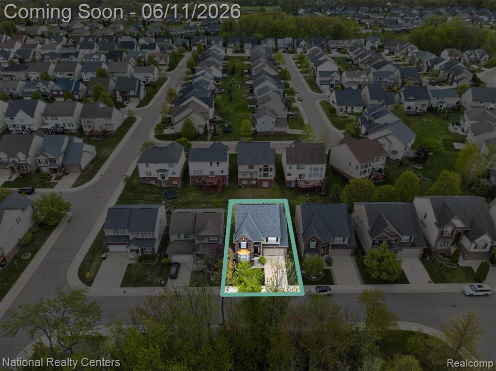 27412 Victoria Road Novi, MI 48374 - Photo 46 of 61