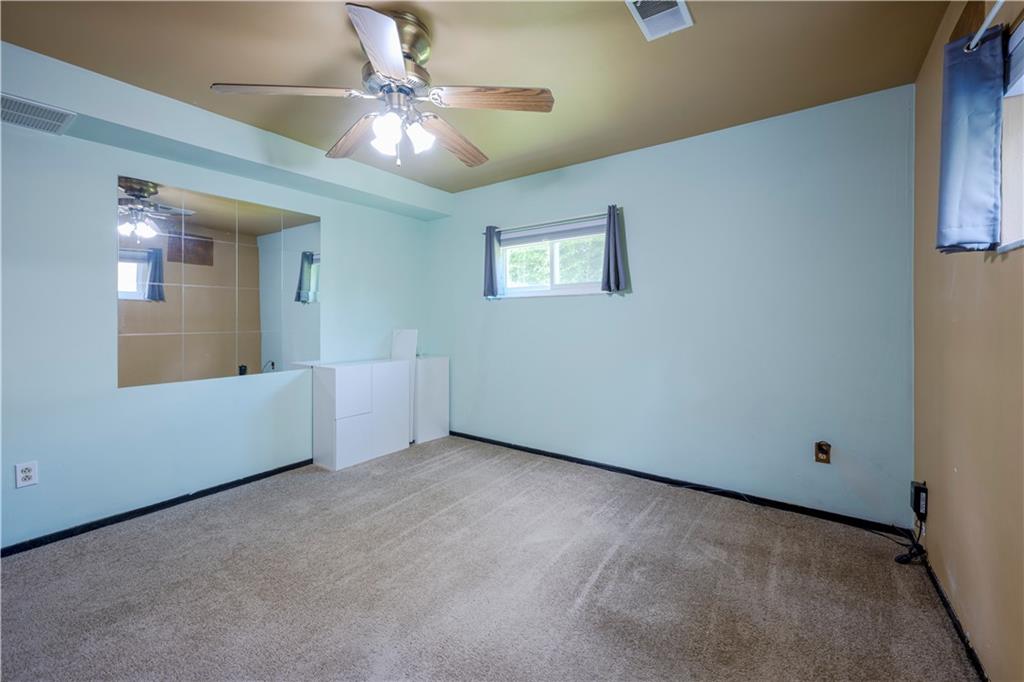 327 Beech Road Pittsburgh, PA 15239 - Photo 28 of 48 4th bedroom