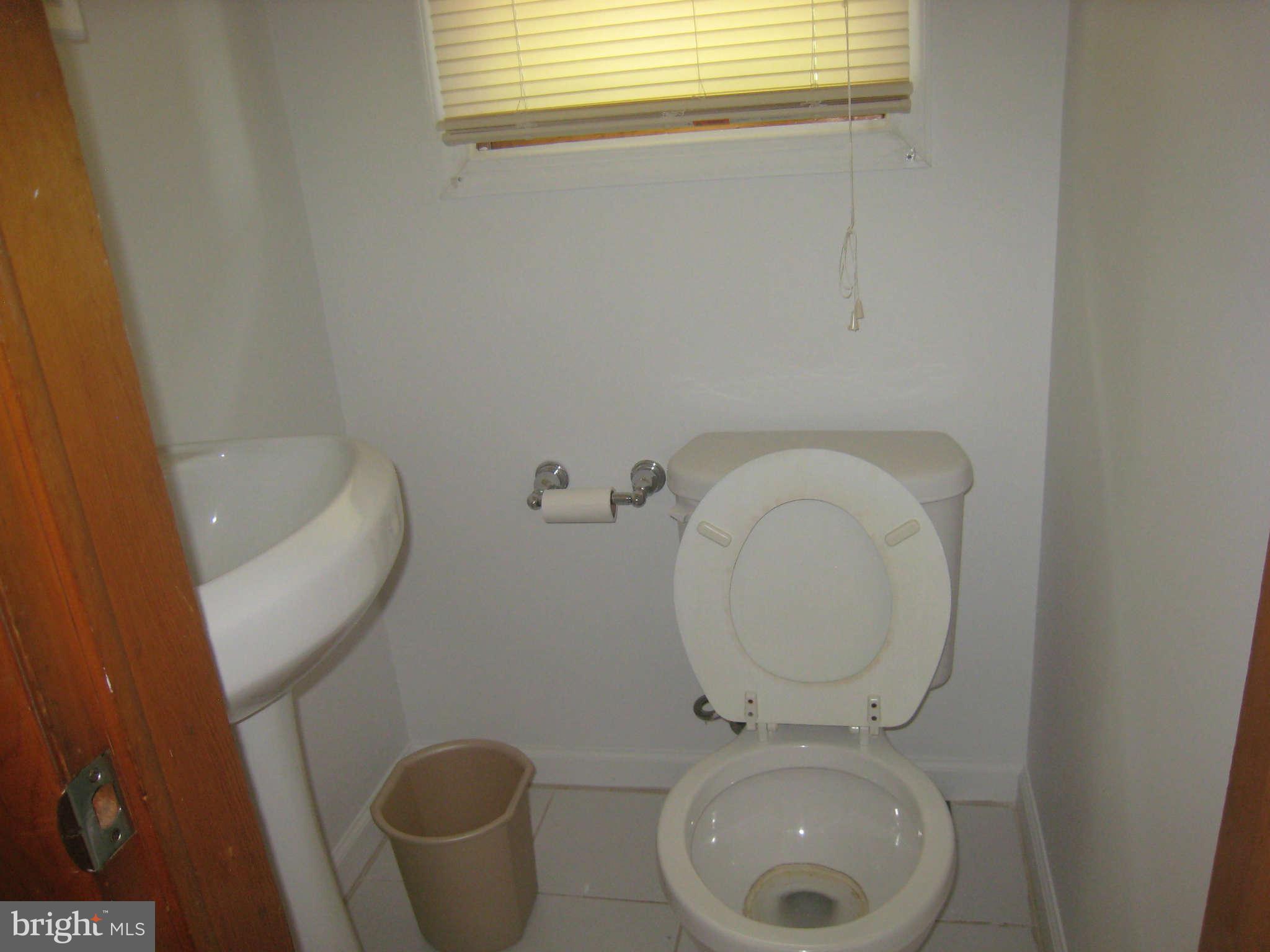 7468 Race Road Hanover, MD 21076 - Photo 17 of 18 Bath