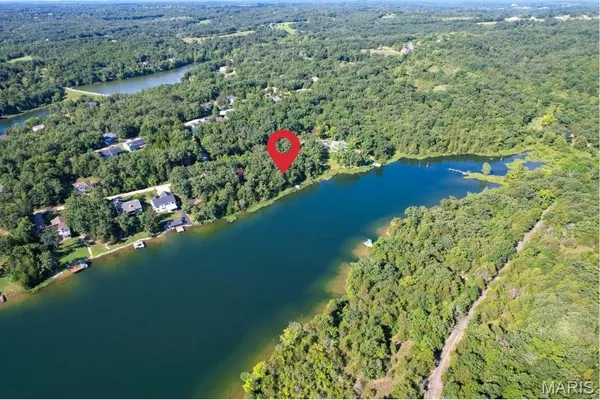 $72,000 | 609 Devonshire Lane, De Soto, MO 63020