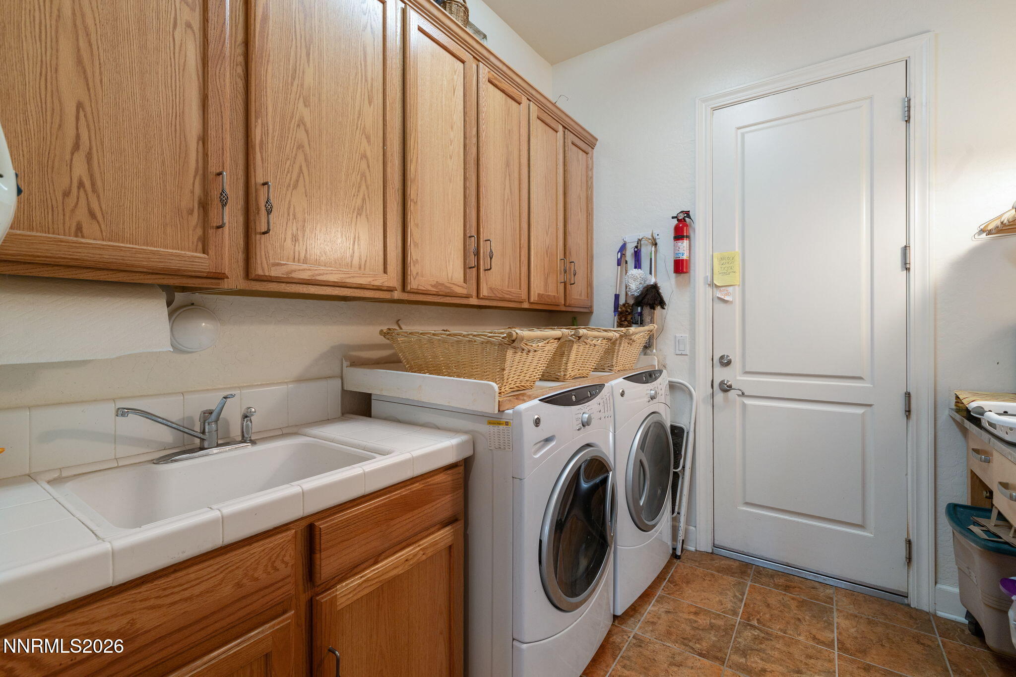 9160 Quilberry Way Reno, NV 89523 - Photo 41 of 53 a utility room with dryer and washer